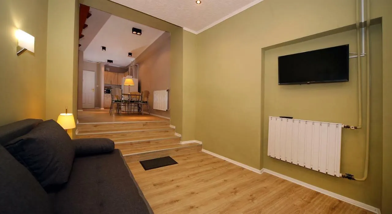 Varkapu Apartman إغير